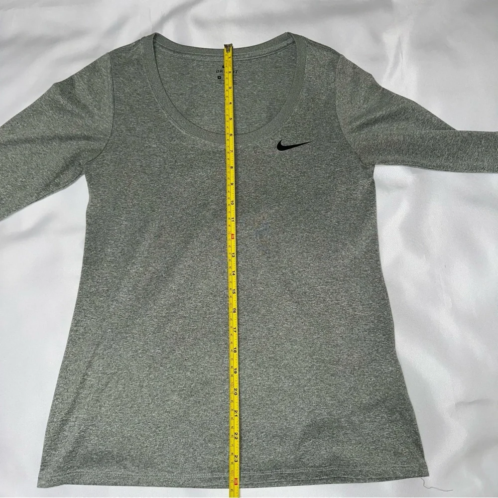 Nike dri-fit‎ shirt Heather gray medium long sleeve
